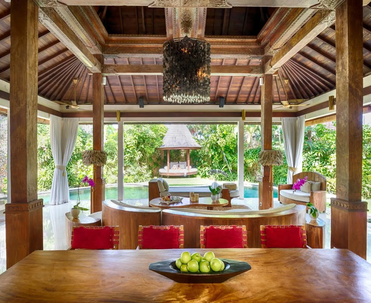 Villa Kubu Seminyak